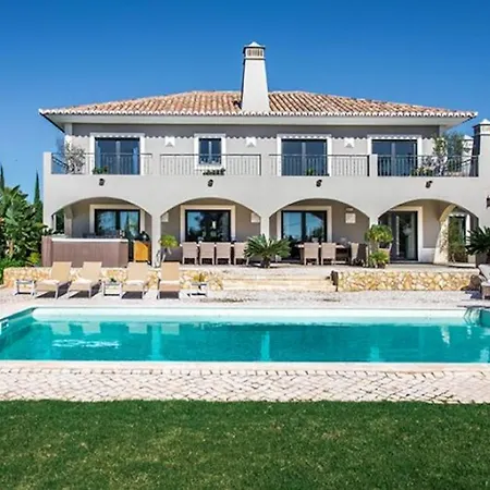 Pureza Elegant And Luxurious 6 Bedroom With Cinema Games And 2 Pools Villa
