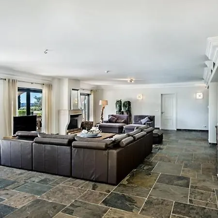 Pureza Elegant And Luxurious 6 Bedroom With Cinema Games And 2 Pools וילה