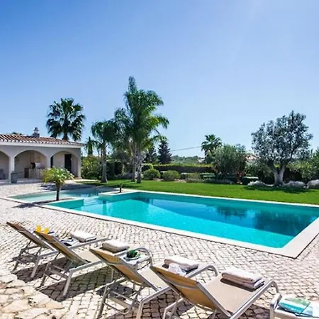 וילה Pureza Elegant And Luxurious 6 Bedroom With Cinema Games And 2 Pools פורטימאו