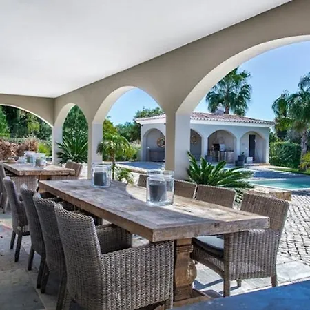Pureza Elegant And Luxurious 6 Bedroom With Cinema Games And 2 Pools וילה פורטימאו